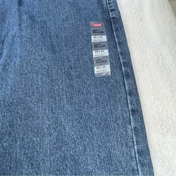Levi's Relaxed Fit Blue Jeans for Men
Size 48X30 ~ NWT - Picture 10 of 12